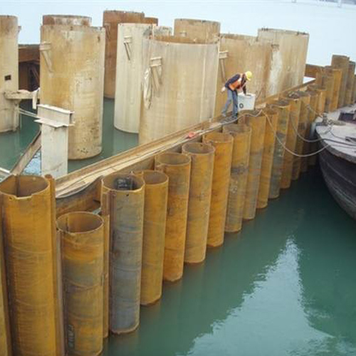 文山钢护筒现场安装